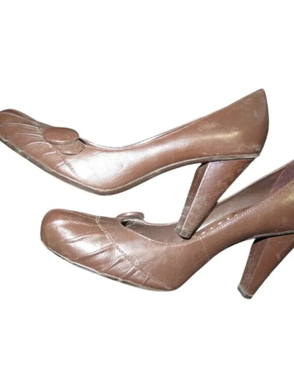 BCBGeneration BCBGirls Brown Leather Retro Prep Chunky Heel Button Adorned Pumps